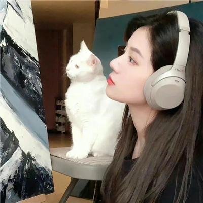 女机械人