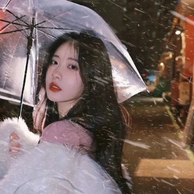 麻烦中的女人